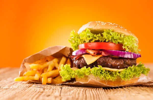Fresh hamburger — Stock Photo, Image