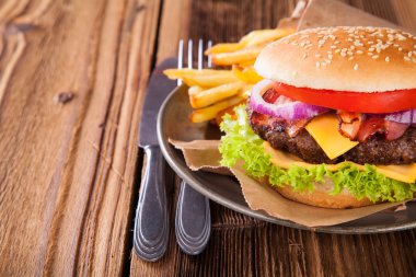 taze hamburger