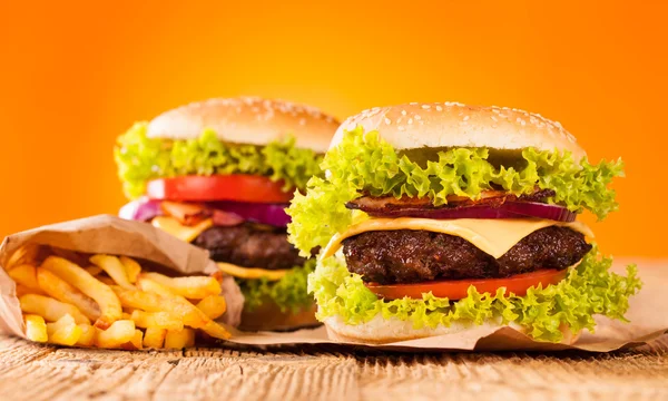 Taze hamburger — Stok fotoğraf