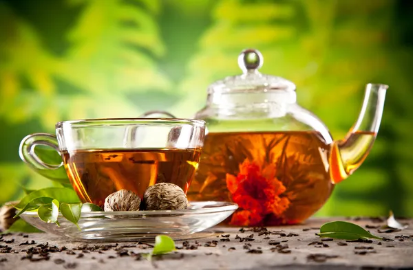 Blooming tea — Stock Photo, Image