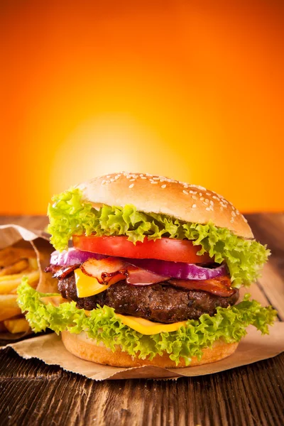 Taze hamburger — Stok fotoğraf