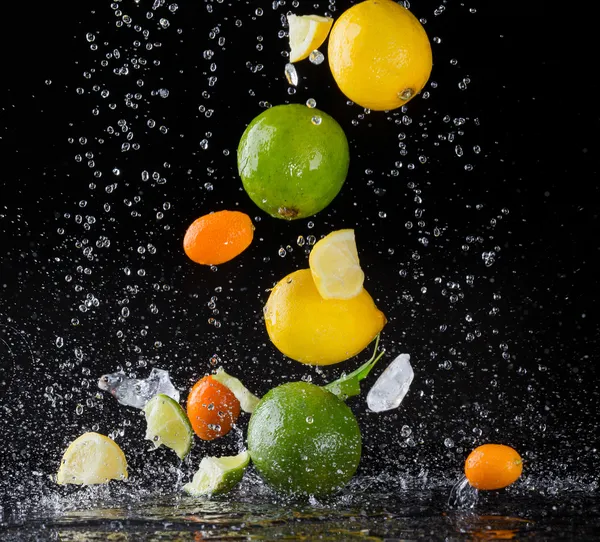 Freeze motion of fresh fruit — Stock Photo, Image