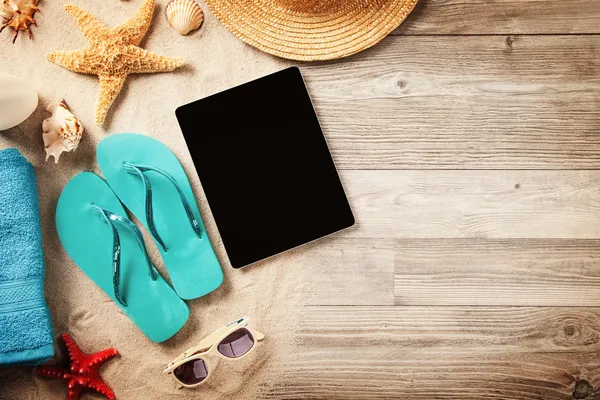 Summer concept with tablet and accessories — Stock Photo, Image