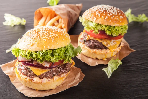 Гамбургери — стокове фото