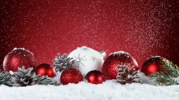 Super Câmera Lenta Neve Caindo Com Decoração Natal Ainda Vida — Vídeo de Stock