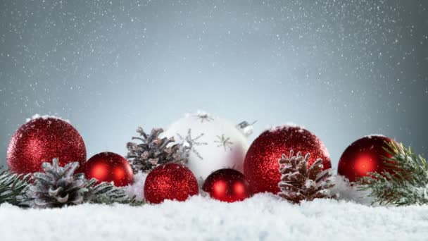Super Slow Motion Fallande Snö Med Jul Dekoration Fortfarande Liv — Stockvideo