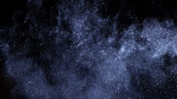 Super Langzame Beweging Van Glinsterende Blauwe Deeltjes Zwarte Achtergrond Ondiepe — Stockvideo