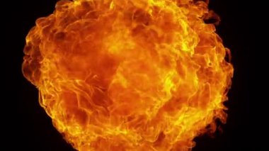 Siyah arka planda izole edilmiş süper yavaş ateş patlaması. Yüksek hızlı sinema kamerası, 1000 fps. Hız rampası etkisi.