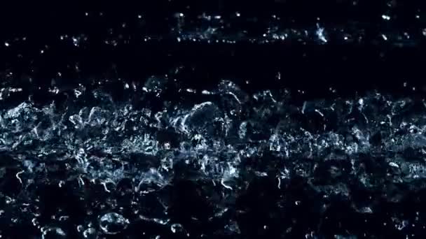 Super Powolny Ruch Rozpryskującej Się Wody Odizolowanej Czarnym Tle Nagrywane — Wideo stockowe