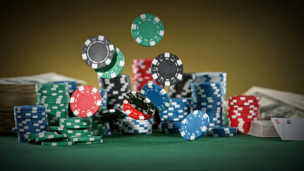 Fallende Pokerchips Auf Dem Tisch Makroschuss Casino Und Glücksspielkonzept — Stockfoto