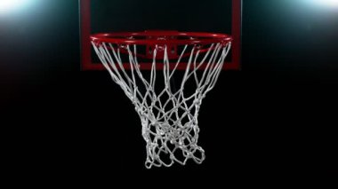 Hareket eden basketbol sepetinin süper yavaş çekimi. Yüksek hızlı sinema kamerası, 1000fps.