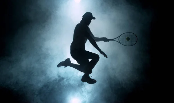 Silhouette Dramatique Joueur Tennis Sautant Dans Les Airs Silhouette Avec — Photo