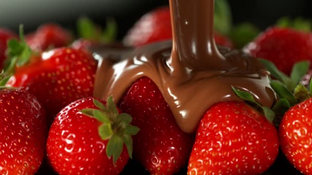 Super Slow Motion Pouring Strawberries Melted Chocolate Filmed High Speed — Stok Video