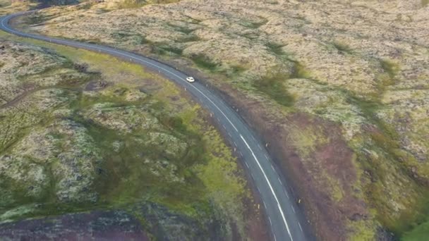 Aerial Panoramic Footage Car Moving Icelandic Landscape Drone Smooth Footage — Stockvideo