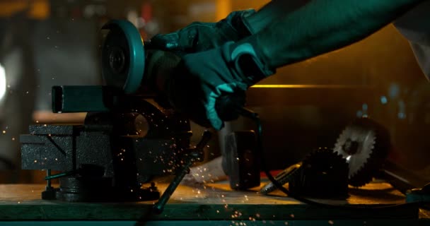 Super Slow Motion Cutting Iron Tube Flex Saw Hard Working — 비디오