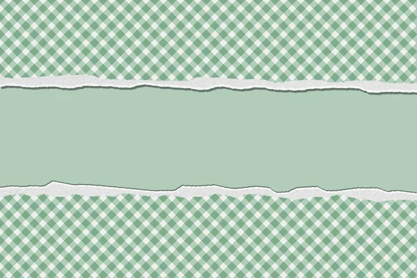 Green Gingham Torn Background for your message or invitation — Stock Photo, Image