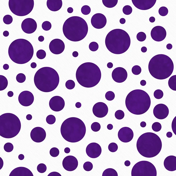 Pontos Polka roxo escuro em fundo de tecido texturizado branco — Fotografia de Stock