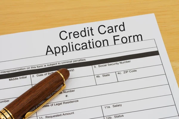 Заявка на отримання кредитної картки — стокове фото