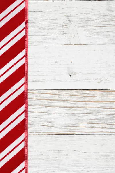 Czerwone Białe Cukierki Trzciny Cukrowej Paski Obramowanie Christmas Tło Drewna — Zdjęcie stockowe