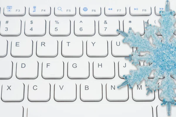 Winter Shopping Online White Keyboard Blue Snowflake — Foto Stock