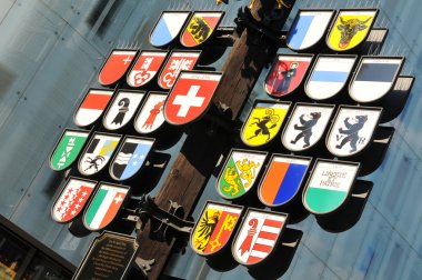 İsviçre Mahkemesi, Londra