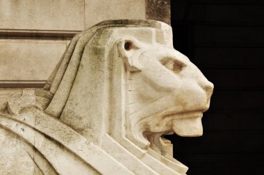 Aslan heykeli Nottingham, İngiltere