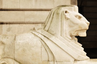 Aslan heykeli Nottingham, İngiltere