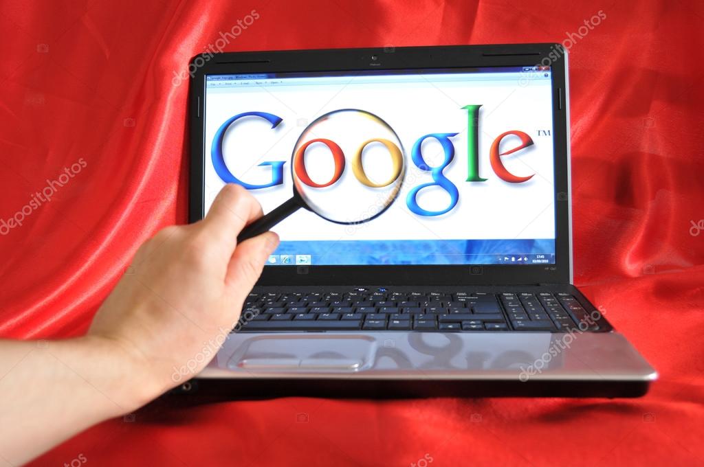 Google search concept with magnifying glass