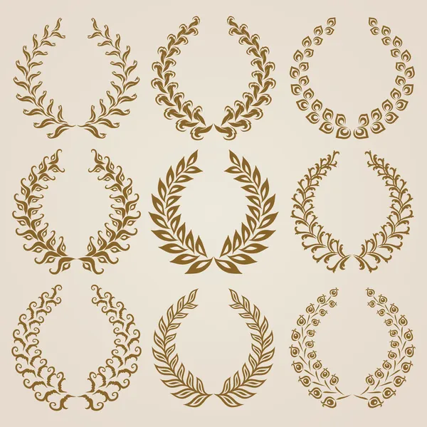 Conjunto de coronas de laurel de oro Vector . — Archivo Imágenes Vectoriales