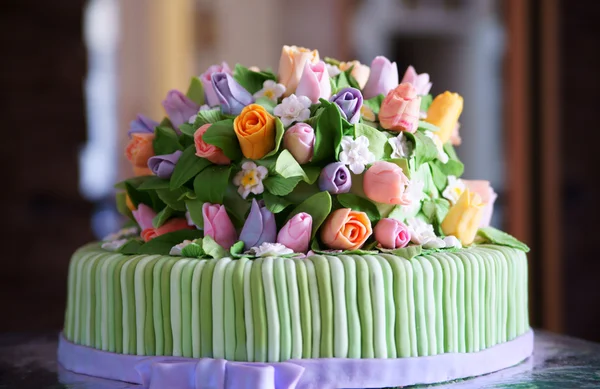 Vacker välsmakande tårta — Stockfoto