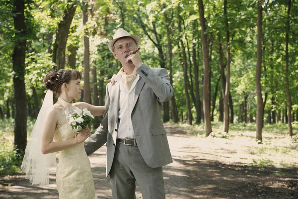 Bride and groom — Stock Photo, Image