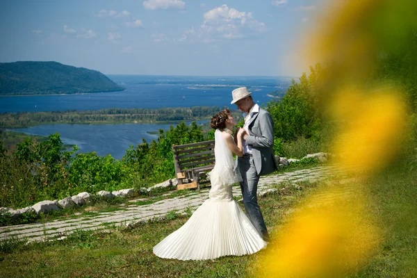 Sposa e sposo — Foto Stock