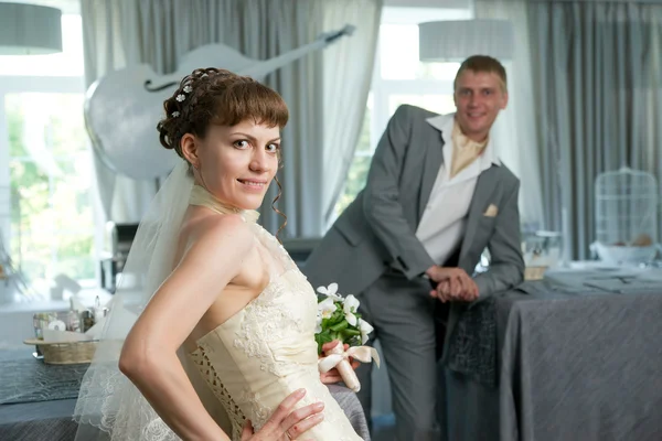 Portrait of newlyweds — Stock Photo, Image