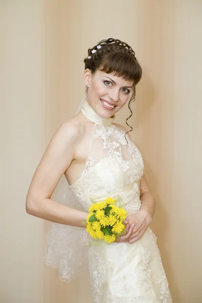 Krásná mladá nevěsta — Stock fotografie