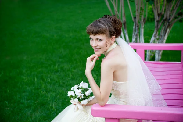 年轻貌美的新娘的肖像 — 图库照片