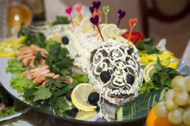 pişmiş mersin balığı