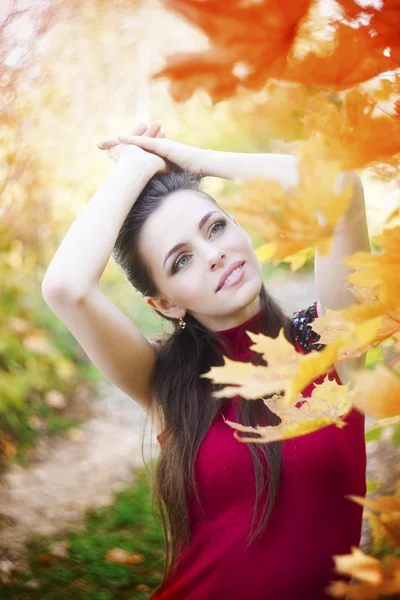 Herbst Schönheit Frauenporträt — Stockfoto