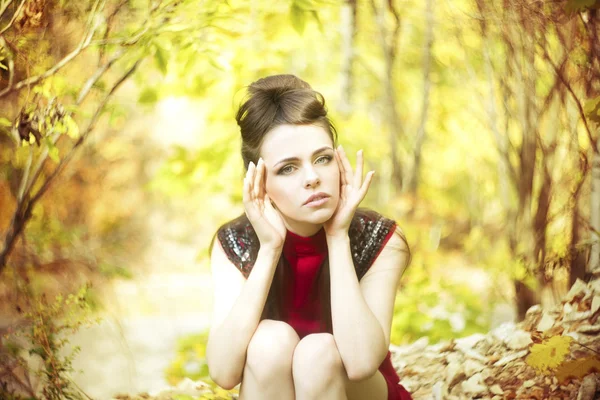 Herfst schoonheid vrouw portret — Stockfoto