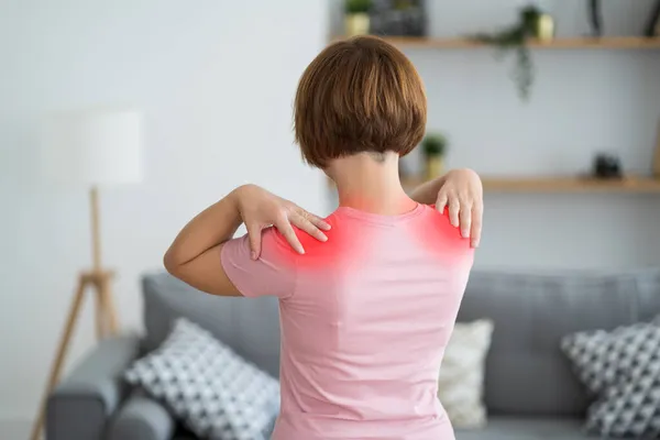 Woman Pain Shoulders Home Painful Area Highlighted Red — Stock Photo, Image