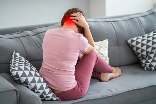 Neck Pain Woman Suffering Backache Home Painful Area Highlighted Red — Stock Photo, Image