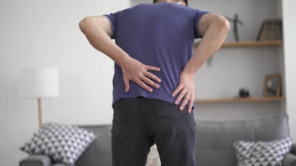 Dolor Espalda Inflamación Renal Hombre Que Sufre Dolor Espalda Hogar — Vídeo de stock