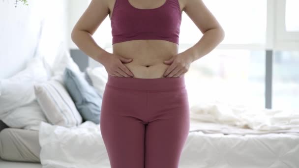 Massagem Abdominal Barriga Pele Flácida Uma Barriga Gorda Mulher Fazendo — Vídeo de Stock