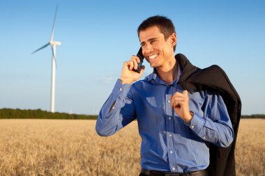 gülümseyen iş adamı