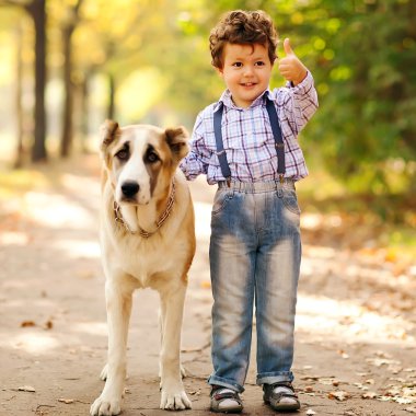 küçük şirin çocuk