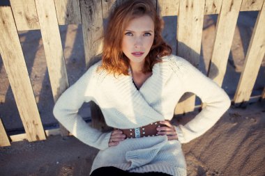 Dışarıda bir modeldir