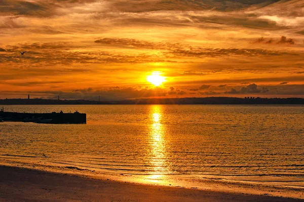 Sunset on tagus river. — Stock Photo, Image