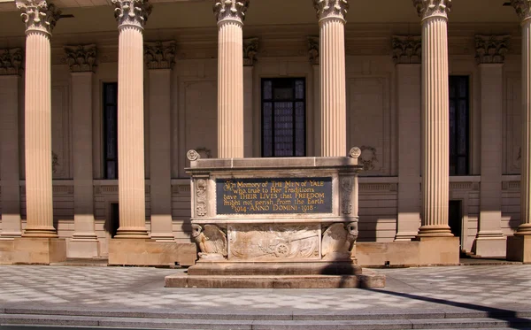 Yale Egyetem World War 1 Memorial síremlék Hewitt négyszög — Stock Fotó