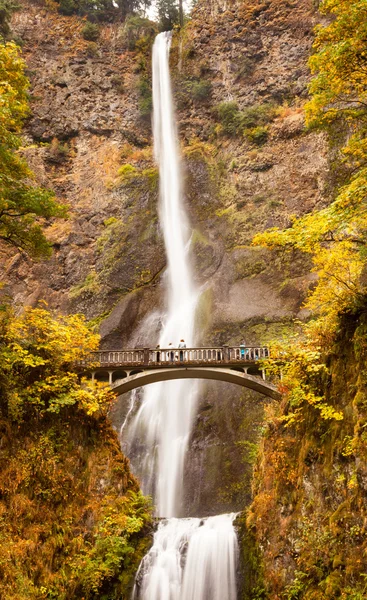 Multnomah falls vattenfall columbia river gorge oregon stilla nej — Stockfoto