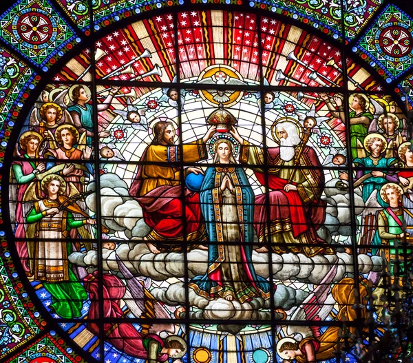 Gebrandschilderd glas Jezus mary rose venster klooster montserrat — Stockfoto