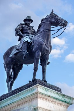 bize heykel memorial capitol hill hibe washington dc